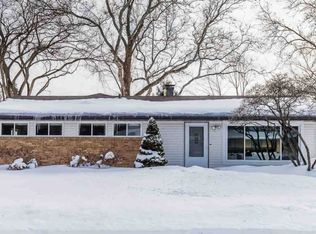 4815 Highcrest Rd, Rockford, IL 61107