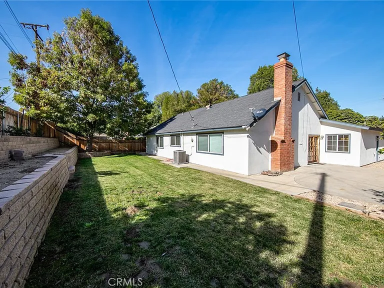 25145 Daisy Ave — Photo 24