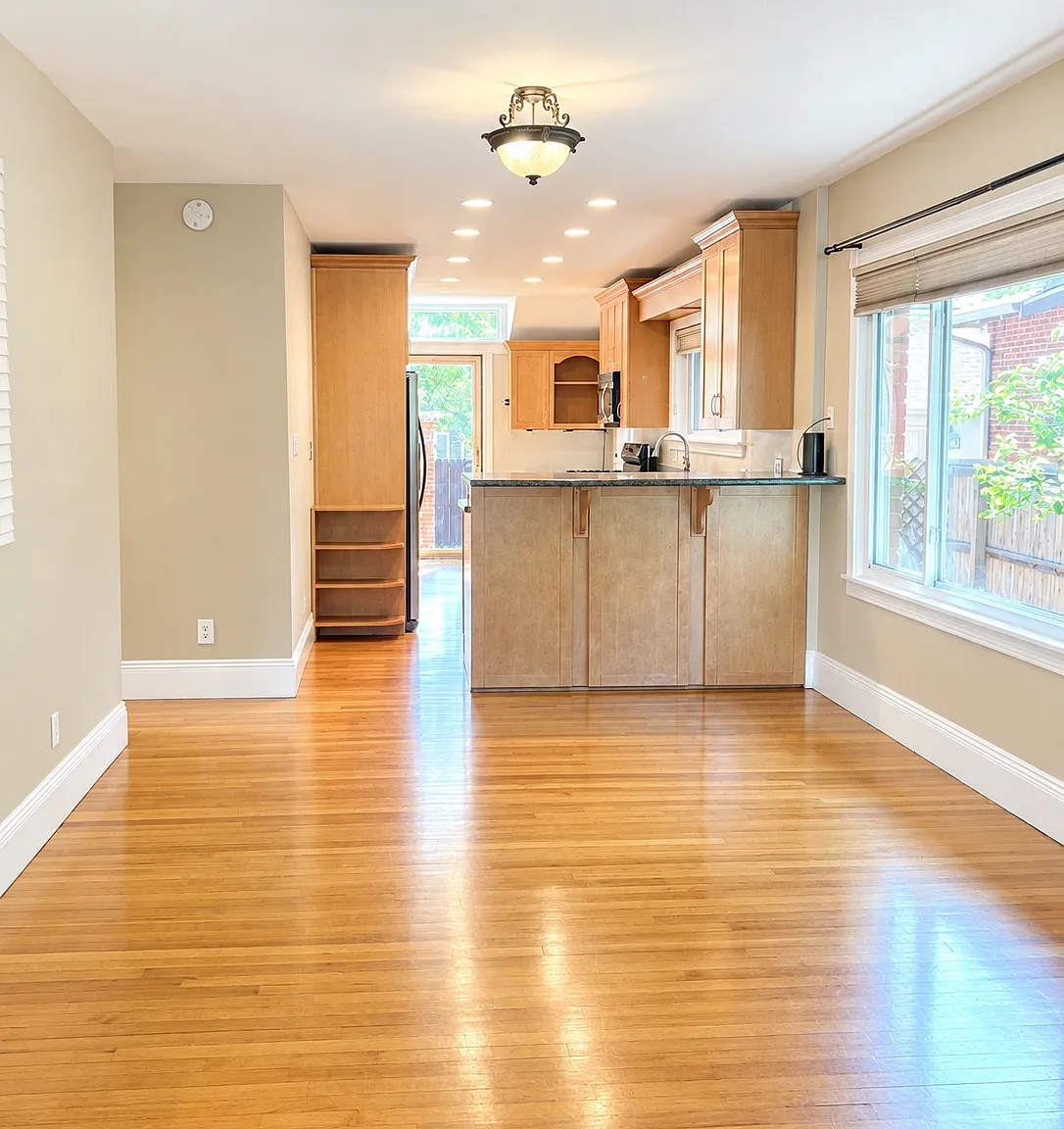 942 S Gaylord Street — Photo 3