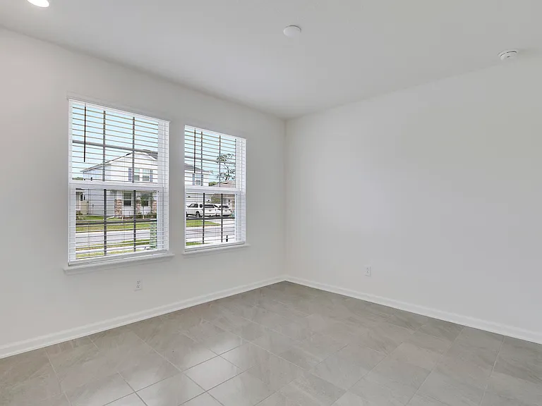 65 Signet Cir — Photo 4