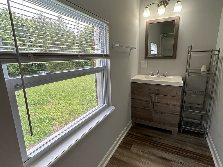 1124 Whites Mill Rd — Photo 17