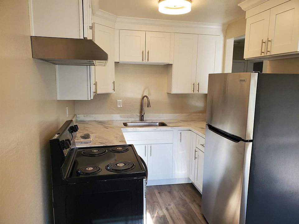 1st image of 223 Arana Dr APT D