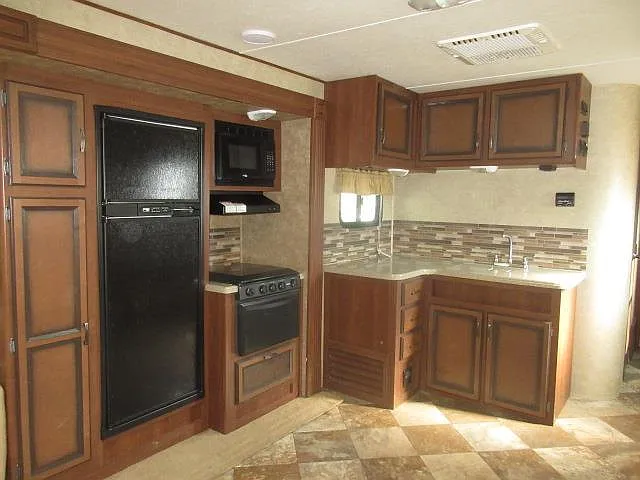 1 bed, 550 sqft, $975 — Photo 4