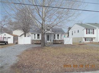 802 Riverside Dr, Pasadena, MD 21122