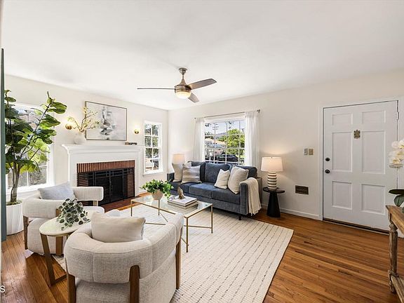 5th image of 1602 Forest Ave