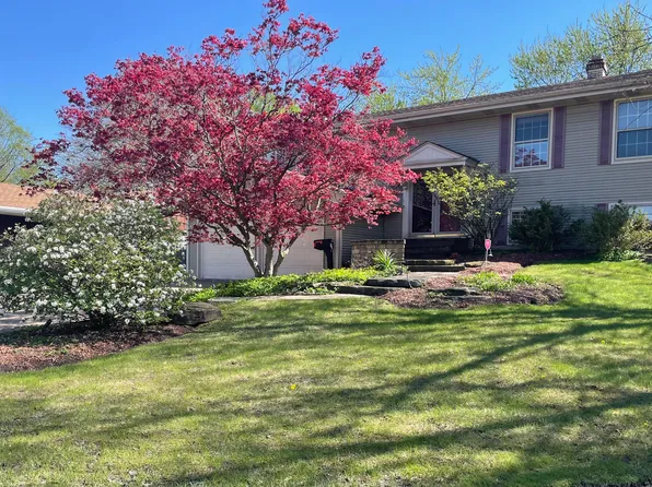 23W281 Cambridge Ct, Glen Ellyn, IL 60137