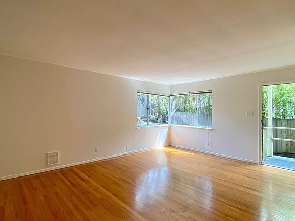 3rd image of 1704 Pleasant Valley Ave #2