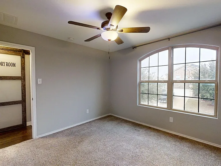 2915 Thunder Gulch — Photo 34