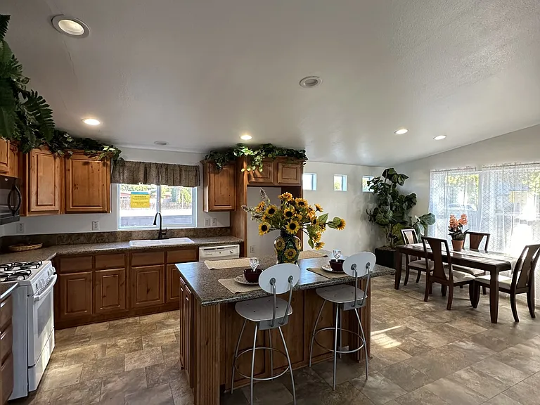 3543 Rio Grande Blvd NW — Photo 5