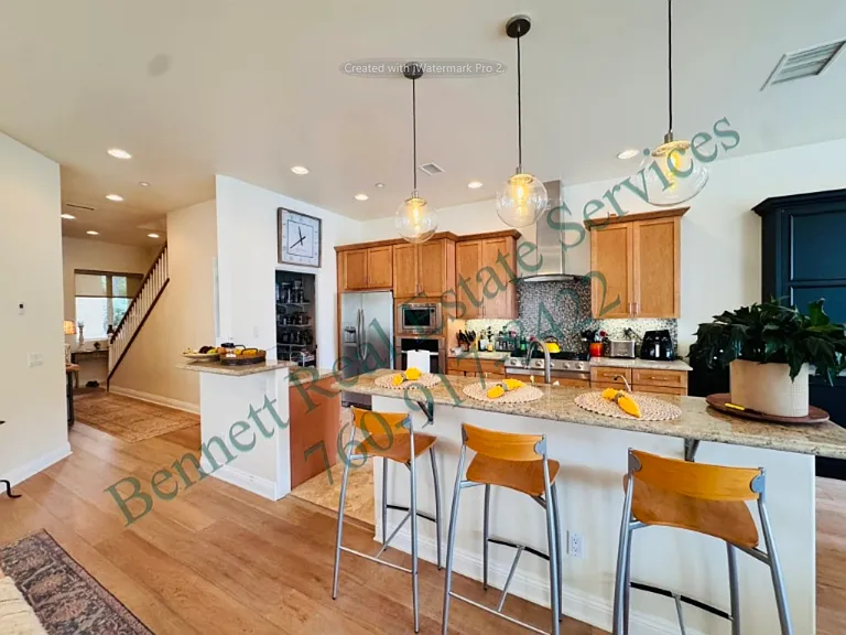 4527 Cove Dr #101 — Photo 4