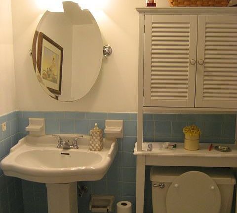 Bathroom (pic #1)