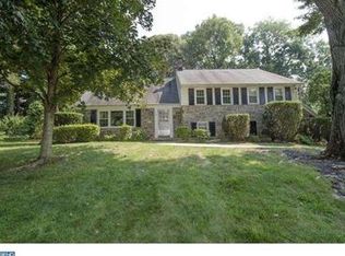 179 Woodstock Rd, Villanova, PA 19085
