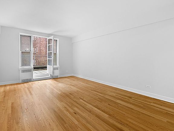 3rd image of 10420 68th Dr APT B17