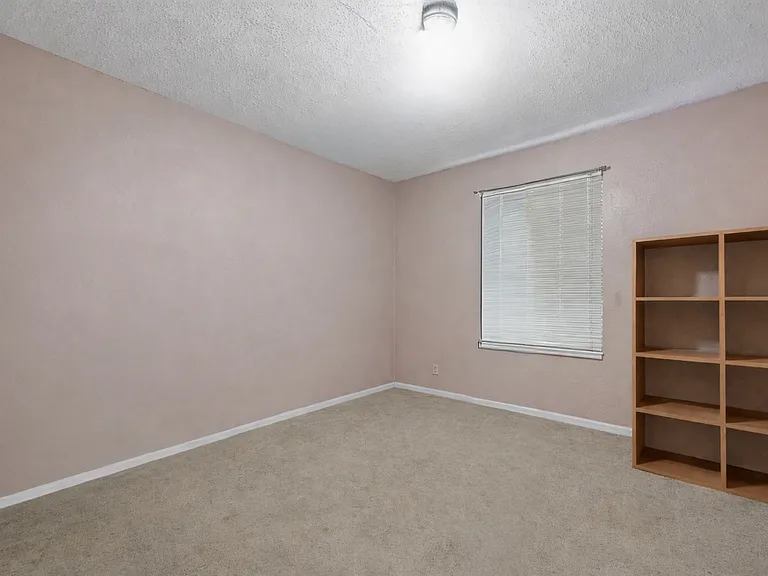 1222 Merry Oaks Dr — Photo 24