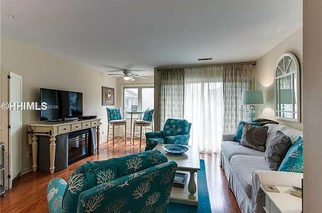1st image of 24 Deallyon Ave APT 16