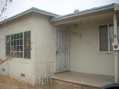 2nd image of 1072 Vine St
