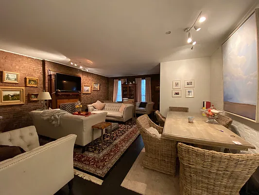 Rented by One New York Realty Inc | media 27