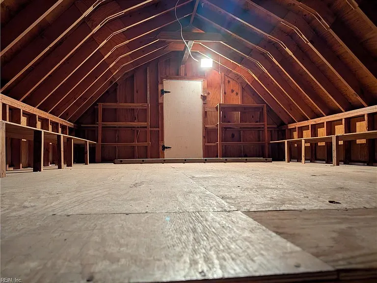4720 Haywood Dr — Photo 33