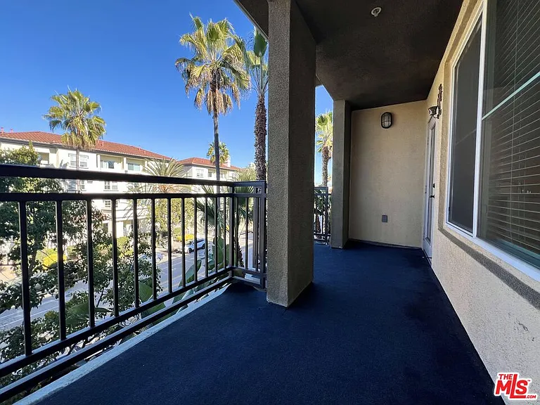 6020 Seabluff Dr #302 — Photo 4