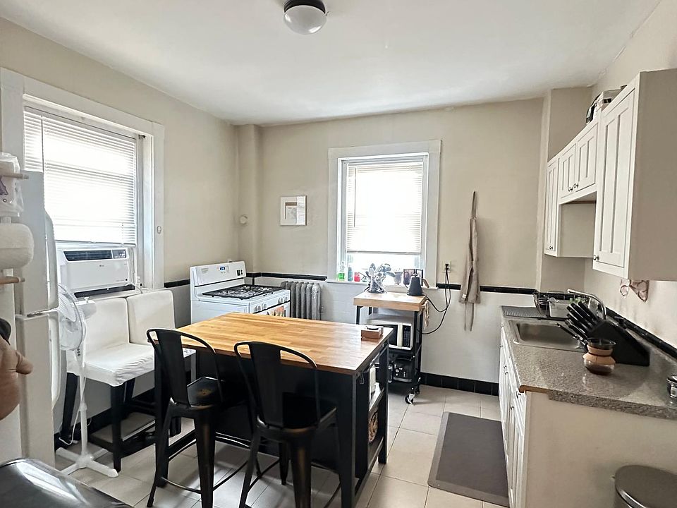 1st image of 223 Harvard Ave #2f1127ac2