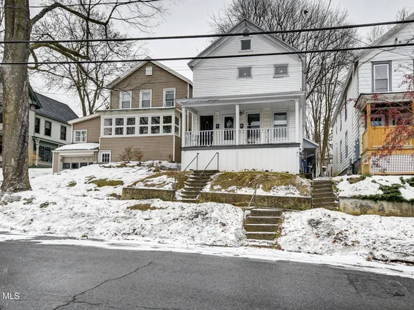 12 1/2 E Clinton Street, Johnstown, NY 12095