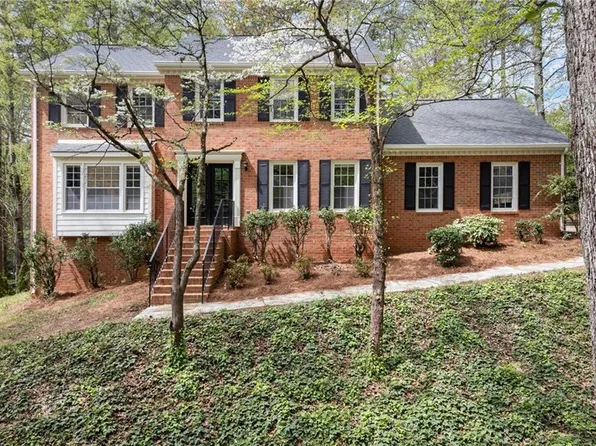 2115 Hawthorne Point, Marietta, GA 30062