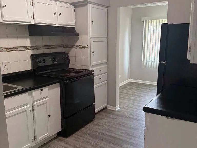 DORCHESTER PROPERTY INVESTMENT LLC — Photo 9