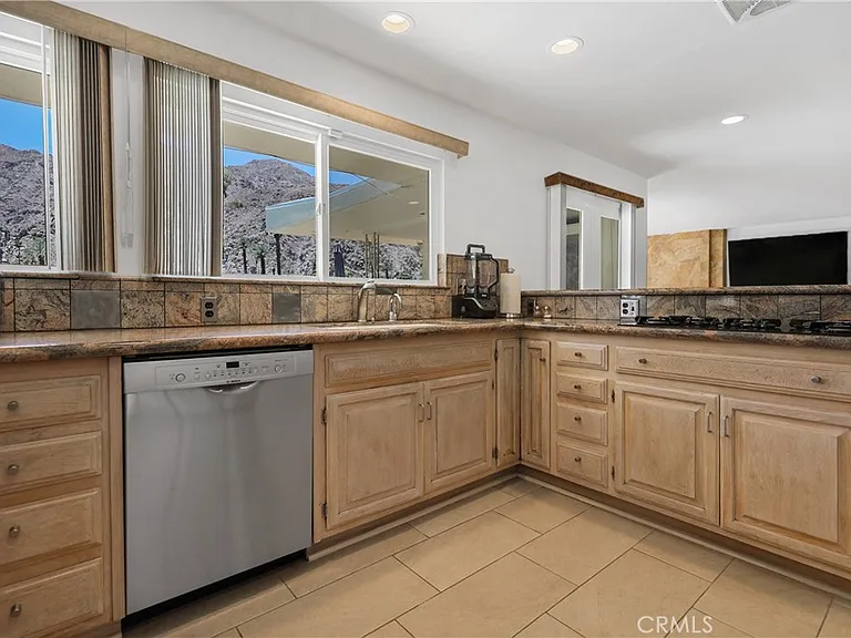 77137 Iroquois Dr — Photo 24