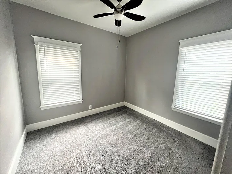 373 Linden Ave — Photo 10