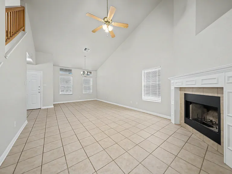 4000 Bull Run Dr — Photo 6