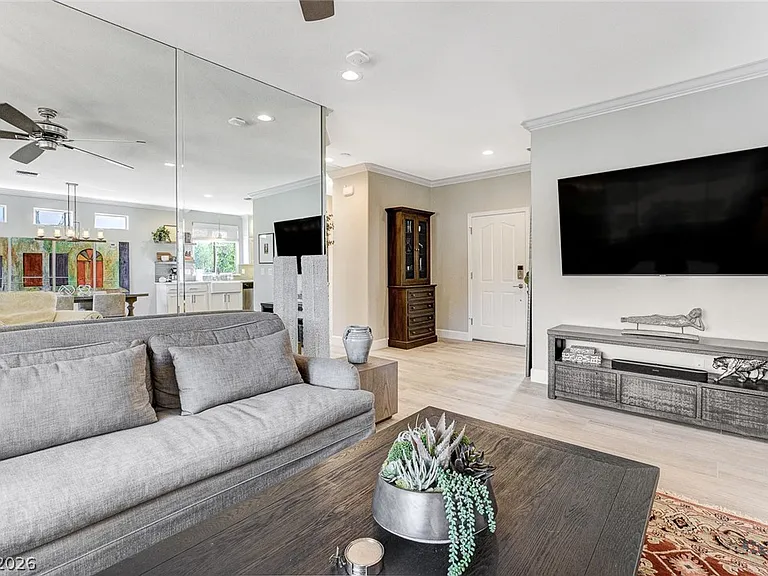2913 Vista Butte Dr — Photo 7