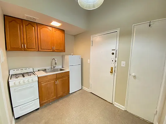 Rented by Douglas Elliman | media 12