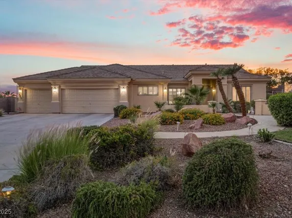 835 Market Crest Dr, Las Vegas, NV 89110
