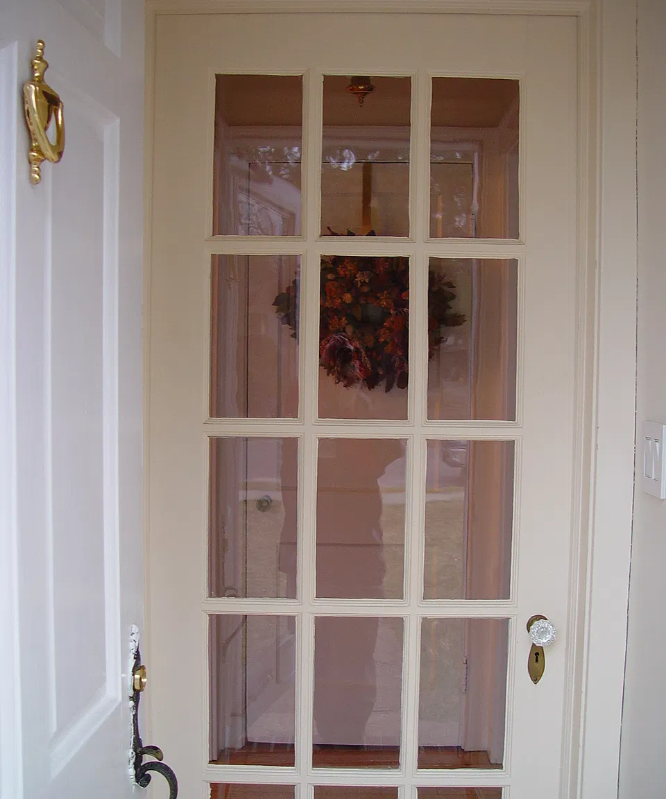 3 bed, 1.5 bath, 1599 sqft, $3,300 — Photo 2