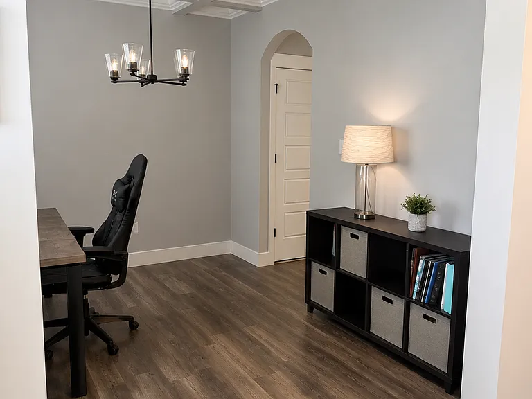 281 E Ivybridge Dr — Photo 3