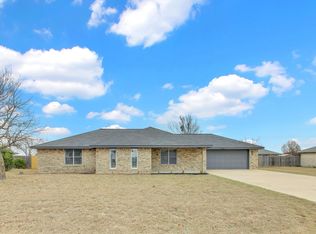 131 Meadow Valley Loop, Jarrell, TX 76537