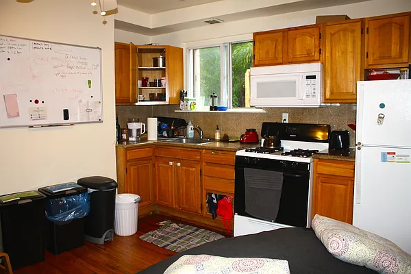 Rented by Highline Residential | media 3