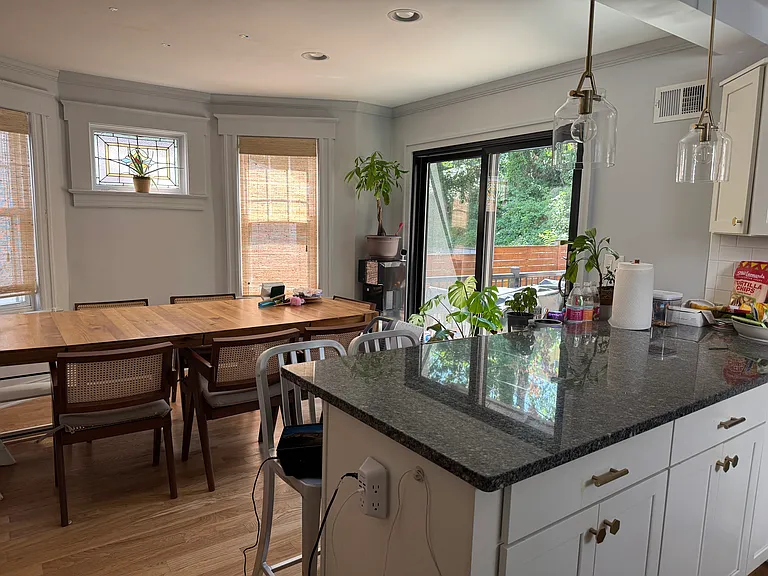 36 Edgewood Rd — Photo 5