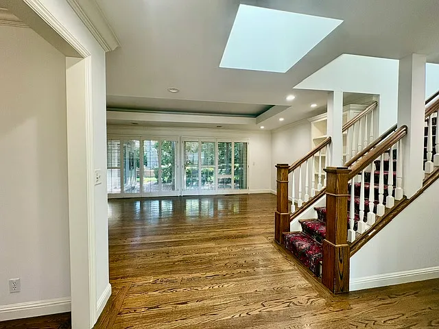 1251 Bellair Way — Photo 4