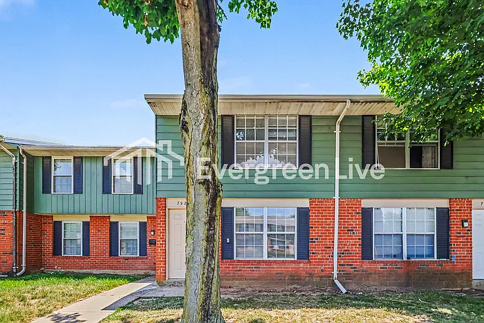2 bed, 1.5 bath, 1094 sqft, $895 — Photo 1