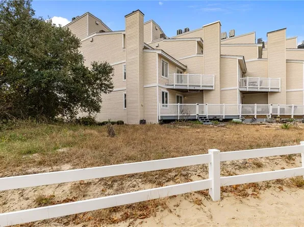 2304 Bays Edge Ave, Virginia Beach, VA 23451