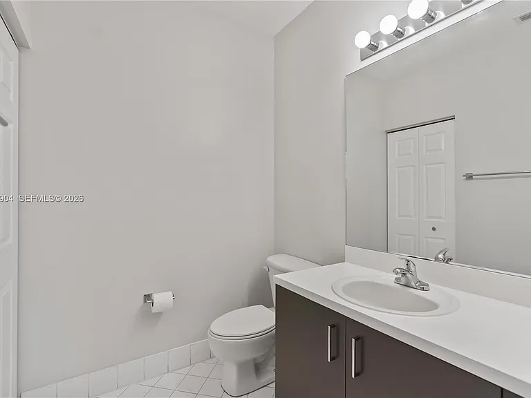 1655 NE 33rd Rd #1024 — Photo 7