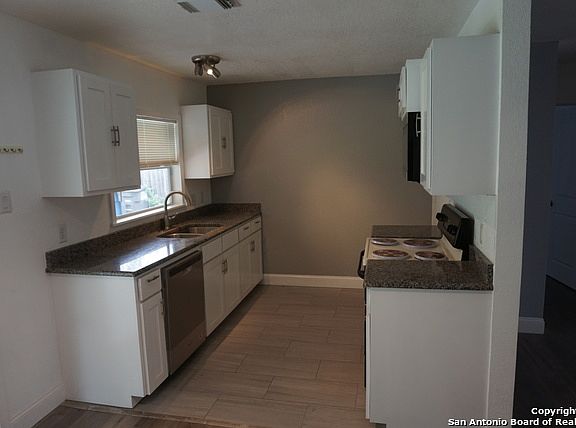 5th image of 9119 Ocean Gate St