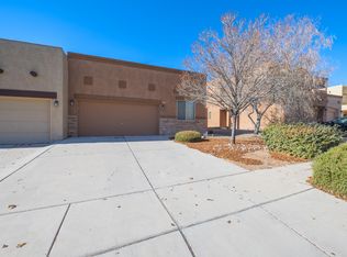 2225 Cortina Loop SE, Rio Rancho, NM 87124