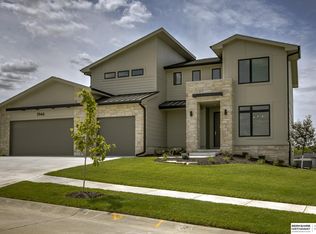 20119 U St, Omaha, NE 68135