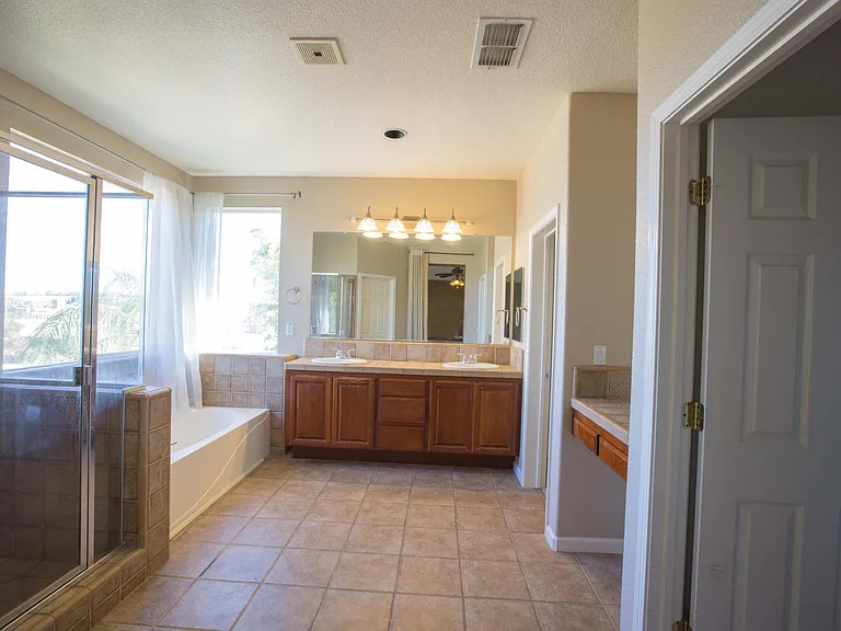2674 Torrey Pines Dr — Photo 12