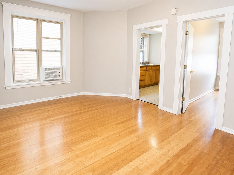1st image of 326 Melwood Ave