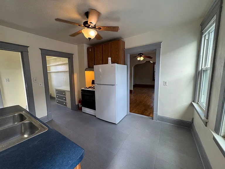 3461 E Plankinton Ave — Photo 2