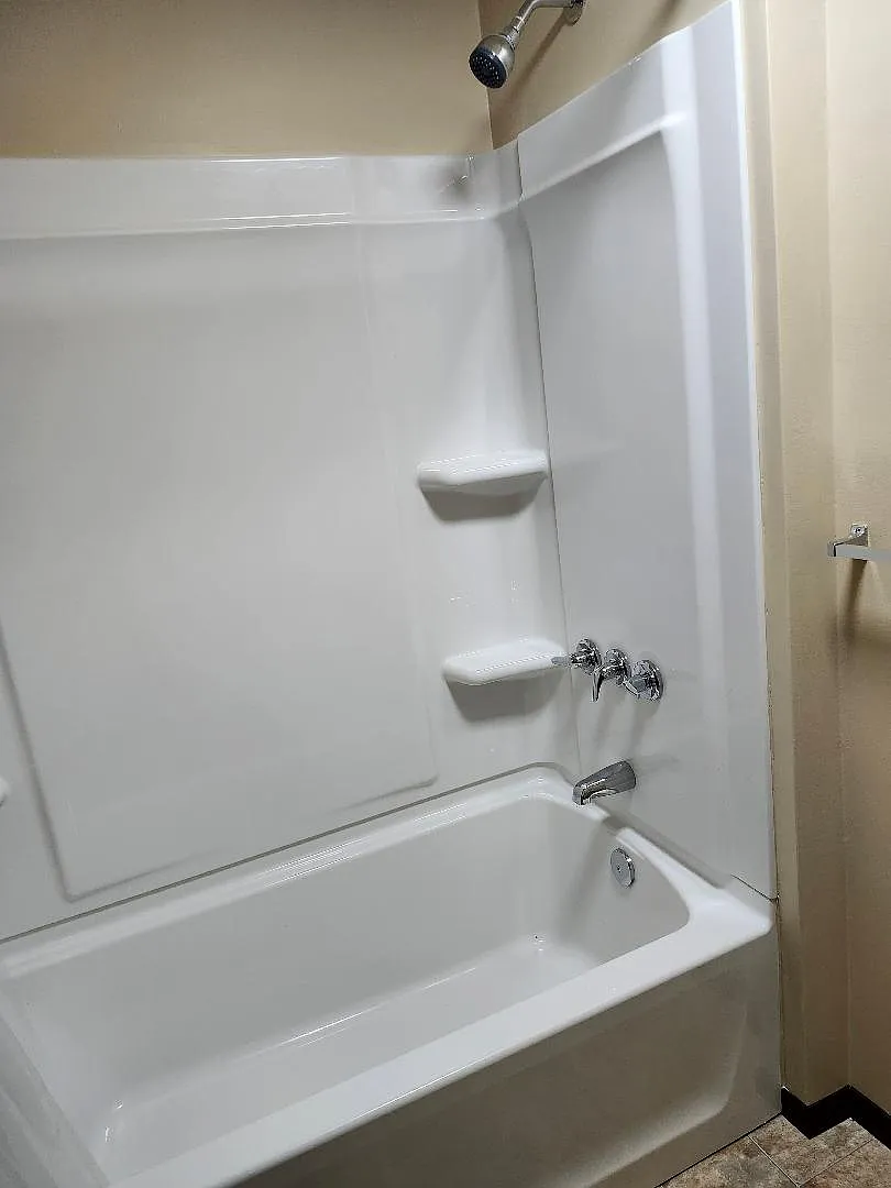 2 bed, 900 sqft, $995 — Photo 4