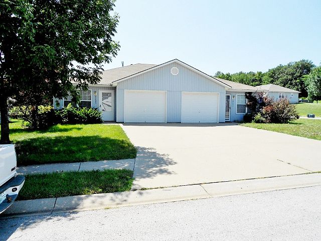 1st image of 2801 NW Mill Pl #3